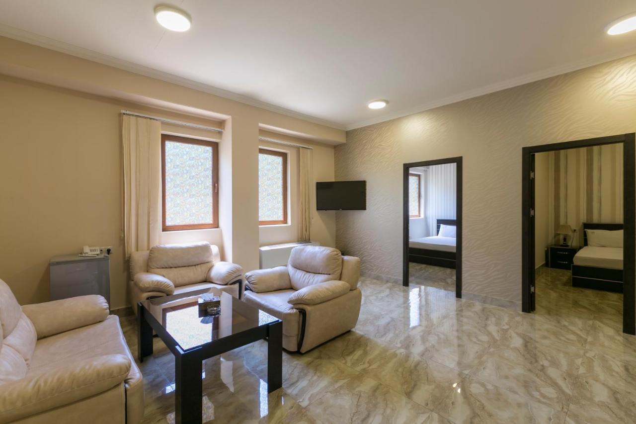 Best Hotel يريفان المظهر الخارجي الصورة